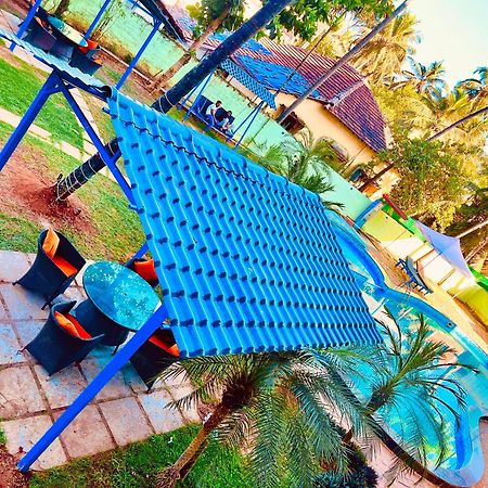 Summer Beach Resort, Goa - #Near Baga Beach #Swimming Pool #Garden #Bar #Lift #Premium Rooms #Property Of The Year #70565-84665 Calangute Exterior photo
