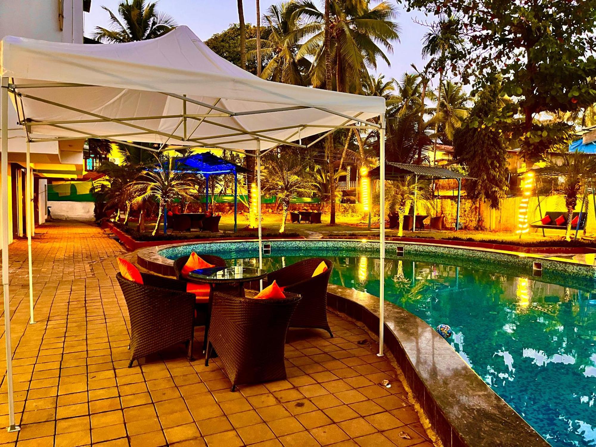 Summer Beach Resort, Goa - #Near Baga Beach #Swimming Pool #Garden #Bar #Lift #Premium Rooms #Property Of The Year #70565-84665 Calangute Exterior photo