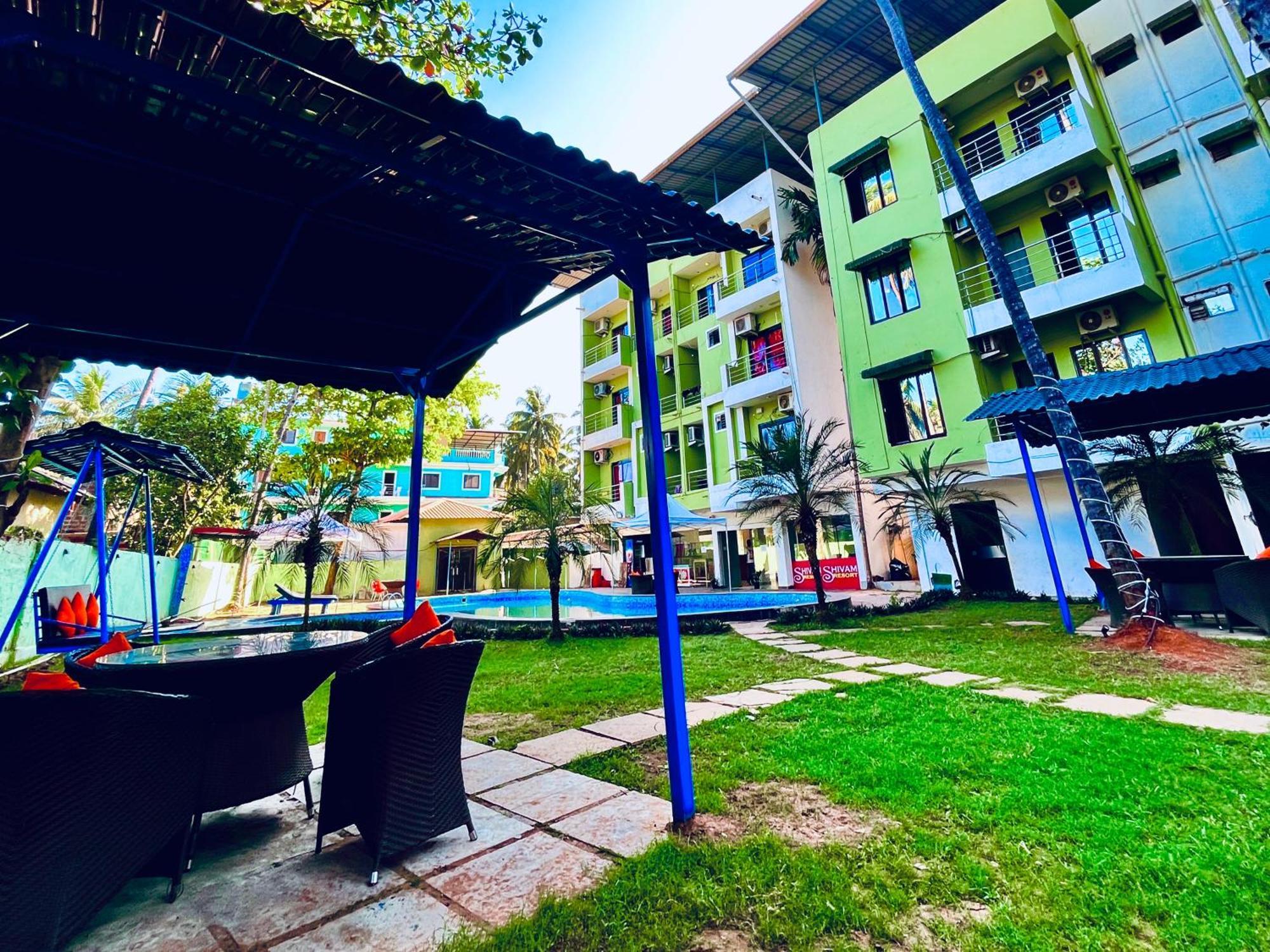 Summer Beach Resort, Goa - #Near Baga Beach #Swimming Pool #Garden #Bar #Lift #Premium Rooms #Property Of The Year #70565-84665 Calangute Exterior photo