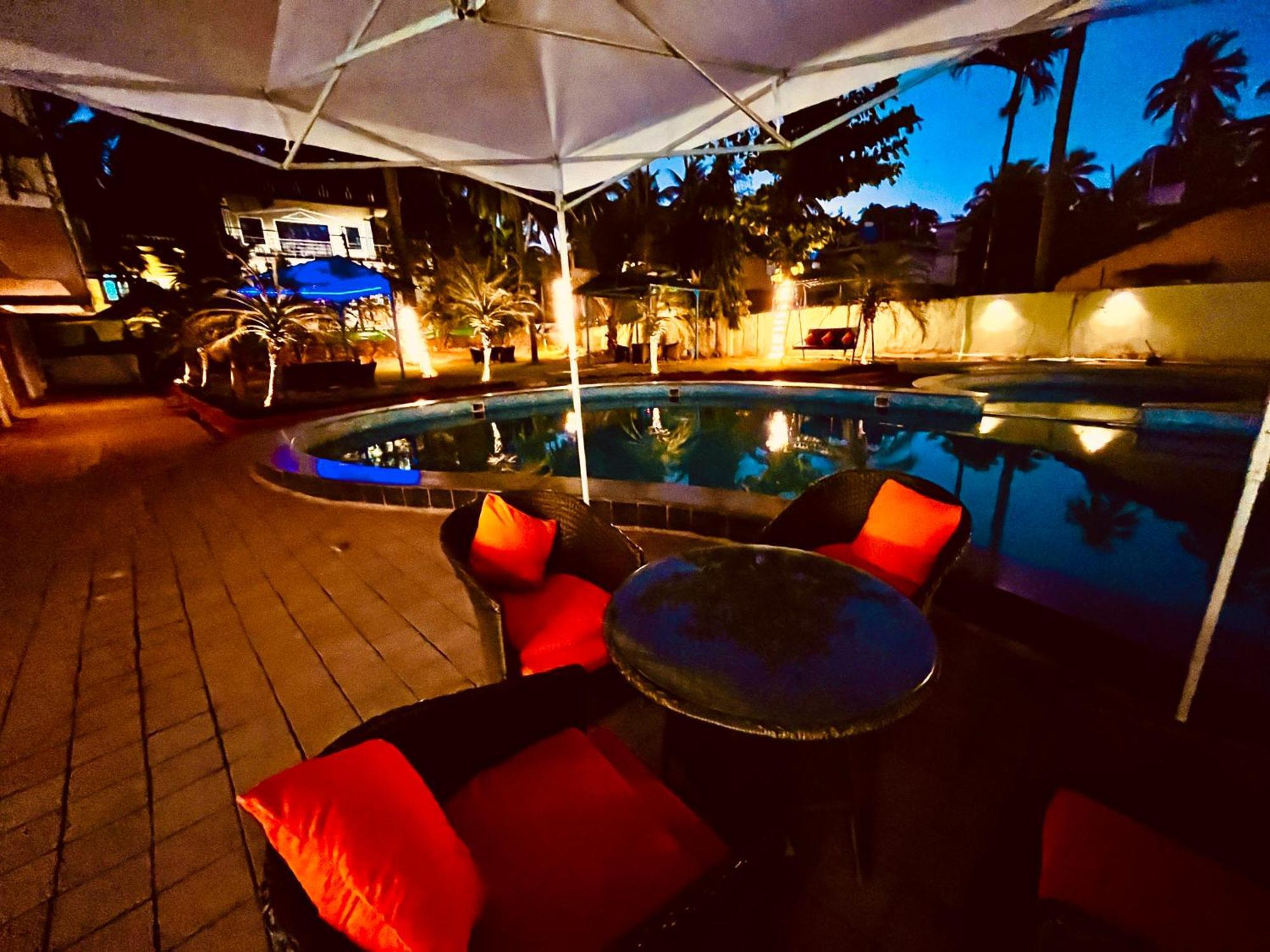 Summer Beach Resort, Goa - #Near Baga Beach #Swimming Pool #Garden #Bar #Lift #Premium Rooms #Property Of The Year #70565-84665 Calangute Exterior photo